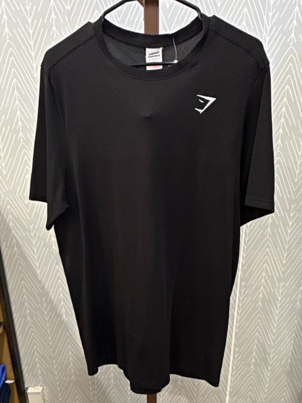Gymshark Men's L Black Crew Neck Breathable Logo